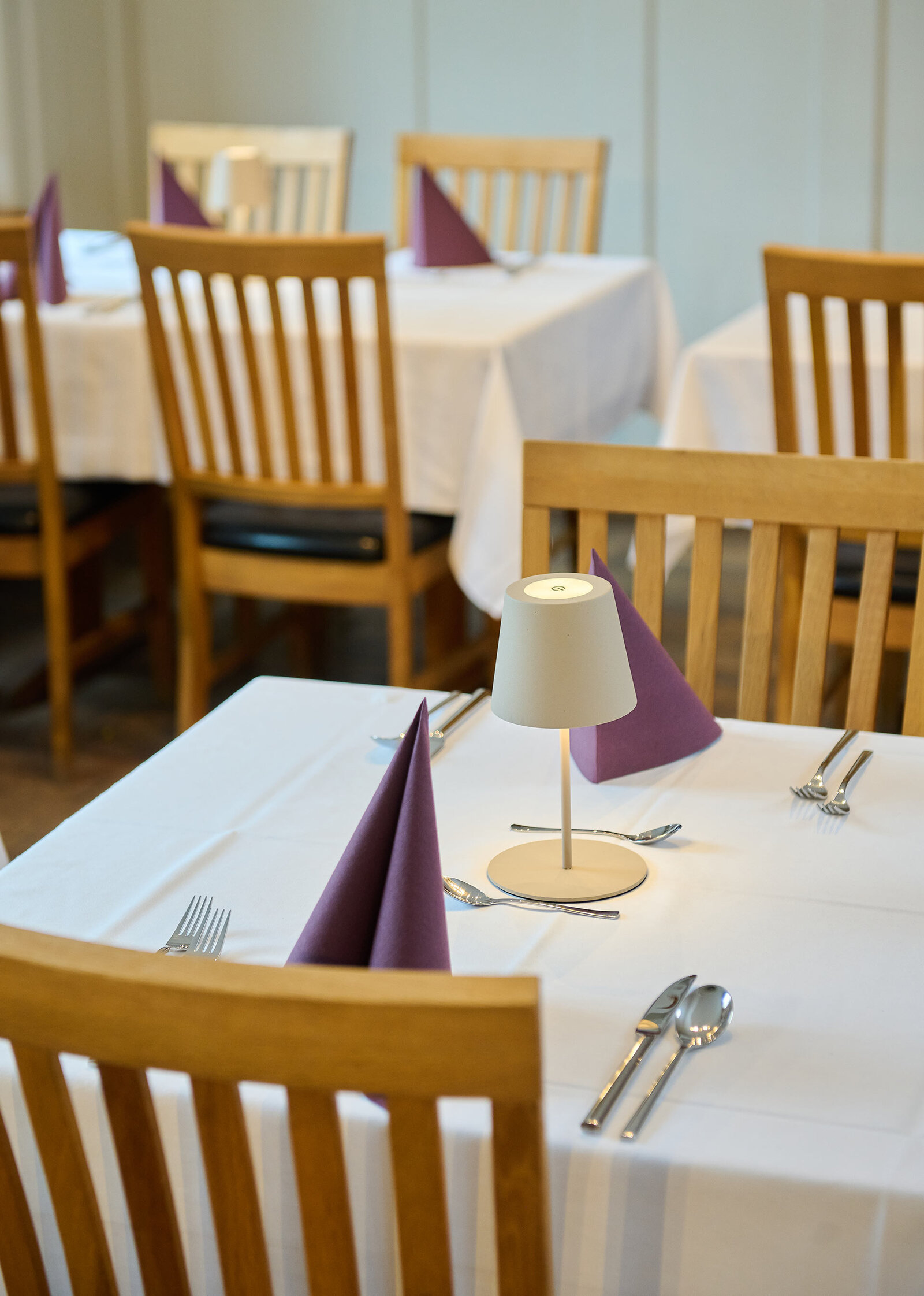 Bären Frauenkappelen Tisch Sääli Bären Frauenkappelen Tisch Sääli